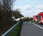O noua tragedie aviatica, in Germania. Un avion s-a prabusit pe marginea unei autostrazi