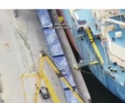 Patru marinari egipteni retinuti cu focuri de arma in portul Constanta. Au incercat sa le vanda politistilor tigari de contrabanda 
