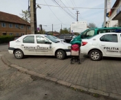 Politistii locali din Timisoara care si-au parcat masinile pe trotuar, AMENDATI. Sanctiunea a fost DUBLATA
