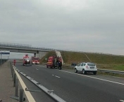 TRAGEDIE pe autostrada! O persoana a murit si alte patru sunt ranite, dupa ce o masina s-a rasturnat pe autostrada Timisoara-Arad