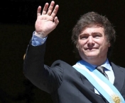 Papa Francisc a fost invitat în ţara sa natală de noul preşedinte al Argentinei, Javier Milei