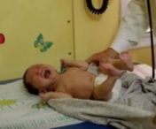 VIDEO - Metoda prin care faci un bebelus sa se opreasca din plans