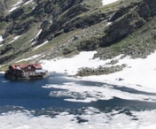 ATENTIE! Risc de producere a avalanselor in Muntii Fagaras. La Balea Lac zapada are peste un metru