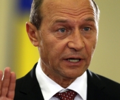 Basescu: Marele barcagiu Ponta s-a dus la mare sa-i dea portul mascariciului national de pe litoral