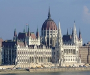 EXPLOZIE la Budapesta: Zidul sediului filialei unei banci, distrus