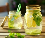 10 motive pentru a adauga bucati de ananas in apa pe care o bei