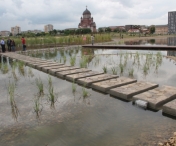 Parc nou inaugurat la Oradea, cu amfiteatru, cascada, parau, un lac