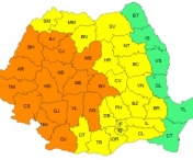 Cod portocaliu de averse și vânt pentru 16 județe din țară, până marți dimineața