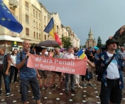 Protest in Timisoara fata de decizia CCR de revocare a sefei DNA. “Fara comunisti, fara penali”