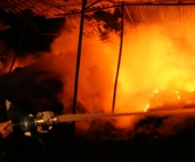 Incendiu puternic la o fabrica de incaltaminte din Jilava