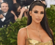 Kim Kardashian foloseste un truc babesc pentru a avea parul lung si suplu. Metoda este la indemana oricarei femei