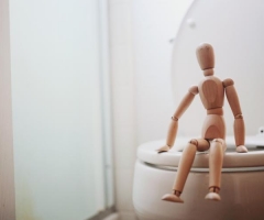 Un bărbat din China și-a pierdut locul de muncă pentru că făcea pauze de toaletă dese