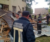 O vijelie a distrus acoperisurile a peste 300 de case in judetul Mures. O fetita de doi ani a murit
