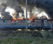 Locomotiva in flacari intr-o localitate din judetul Arad