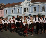 
Timisoara devine capitala folclorului mondial, la Festivalul Inimilor