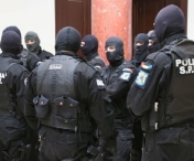 Traficanţi de droguri, prinşi în flagrant în Timişoara de poliţiştii de la Crima Organizată