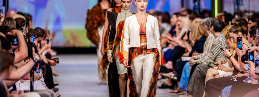 Iulius Town x Gala Absolvenților MDVTM 2026: spectacol pe cat walk și primul pas spre carieră pentru noii absolvenți