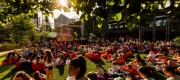 Un weekend cât un festival, la Iulius Town: filme în aer liber, meciuri de fotbal și campanie fulger cu premii