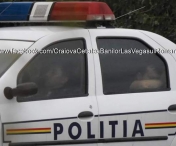 Ancheta la Politia Dolj, dupa ce doi politisti au fost fotografiati dormind in masina de serviciu