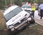 Accident de ambulanta in Arges: Sase persoane, intre care doi copii, la spital, in urma impactului cu un autoturism