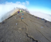 Turistii blocati pe vulcanul Mount Rinjani, in urma cutremurului de 6.4 grade, au fost evacuati in siguranta