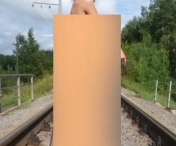 Banateanca SEXY! Blonda asta din Timisoara s-a pozat goala pe calea ferata! Internetul a luat foc!