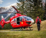 Turista accidentata in Muntii Retezat, transportata cu elicopterul la un spital din Timisoara
