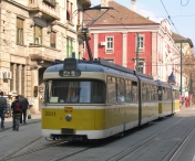 Soferii au interzis stanga pe linia de tramvai de langa Catedrala Mitropolitana. Astfel, a ramas doar o banda spre Spitalul de Copii