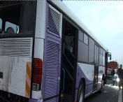 ACCIDENT CUMPLIT in Timis. Un autobuz cu 20 de copii a fost lovit de un tir