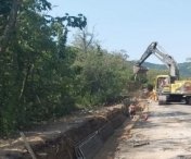  Lucrările de modernizare a unui tronson din Drumul Național 67D – Băile Herculane avansează