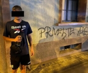  Tânăr de 24 de ani din Germania, prins de polițiștii locali când desena cu grafitti un liceu din Timișoara