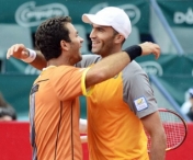Horia Tecau si Jean-Julien Rojer s-au calificat in optimi la dublu, la Australian Open