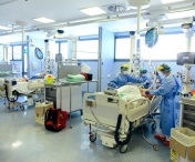 Cei şase pacienți transferaţi în străinătate sunt intubaţi şi ventilaţi mecanic