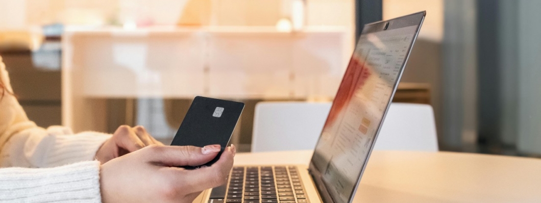 Credit online: ce verifică un creditor înainte să îți comunice oferta