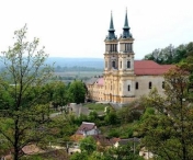 Mii de credinciosi s-au rugat la Manastirea franciscana Maria - Radna