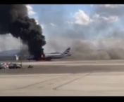 SCENE DE GROAZA! Un avion de pasageri a luat foc pe pista, la Las Vegas: Cel putin 13 oameni au fost raniti - VIDEO 