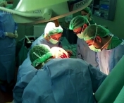 Tanarul care si-a taiat organul genital a fost operat. Ce spun medicii