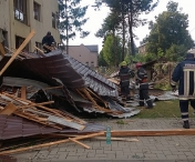 Arad: Mai multe scoli si gradinite, fara acoperisuri in urma furtunii