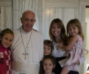 IMPRESIONANT! O familie argentiniana a mers 13.000 de mile cu masina pentru a-l intalni pe Papa Francisc. Ce le-a spus Papa este INCREDIBIL! - VIDEO