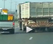 VIDEO! Atentie la NEBUNII din trafic! Iata ce face acest camionagiu