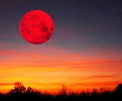 Eclipsa totala de Luna, numita si 'Luna sangerie', vizibila astazi