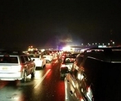 TRAGEDIE pe autostrada: Carambol cu peste 50 de autovehicule. Sunt 3 morti si zeci de raniti