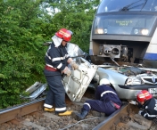 ACCIDENT FEROVIAR in apropiere de Timisoara! O masina a fost spulberata de tren