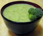 Supa de broccoli te scapa de celulita. Iata cum sa o prepari