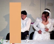 Aceasta fotografie de nunta a facut furori pe net! Iata cum a fost surprins mirele