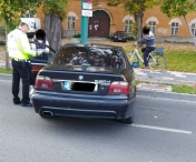 Alti doi tineri sanctionati drastic de politistii locali dupa ce au facut derapaje si accelerari intentionat – unul dintre ei si-a lovit si autoturismul in timpul manevrelor