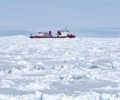 Toti pasagerii unei nave rusesti blocate in Antarctica au fost salvati