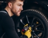 Capcana celor patru roți. De ce montarea anvelopelor uzate pe puntea spate este cea mai periculoasă eroare a șoferilor