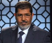 Mohamed Morsi a sosit la proces. Fostul presedinte egiptean va fi judecat pentru "incitare la omor" 