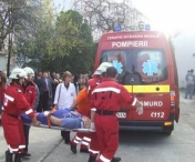 Impact intre un taxi si un tramvat: 5 copii raniti